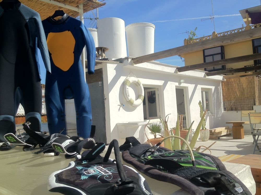 Hostal The Monkey Room Marbella Bagian luar foto